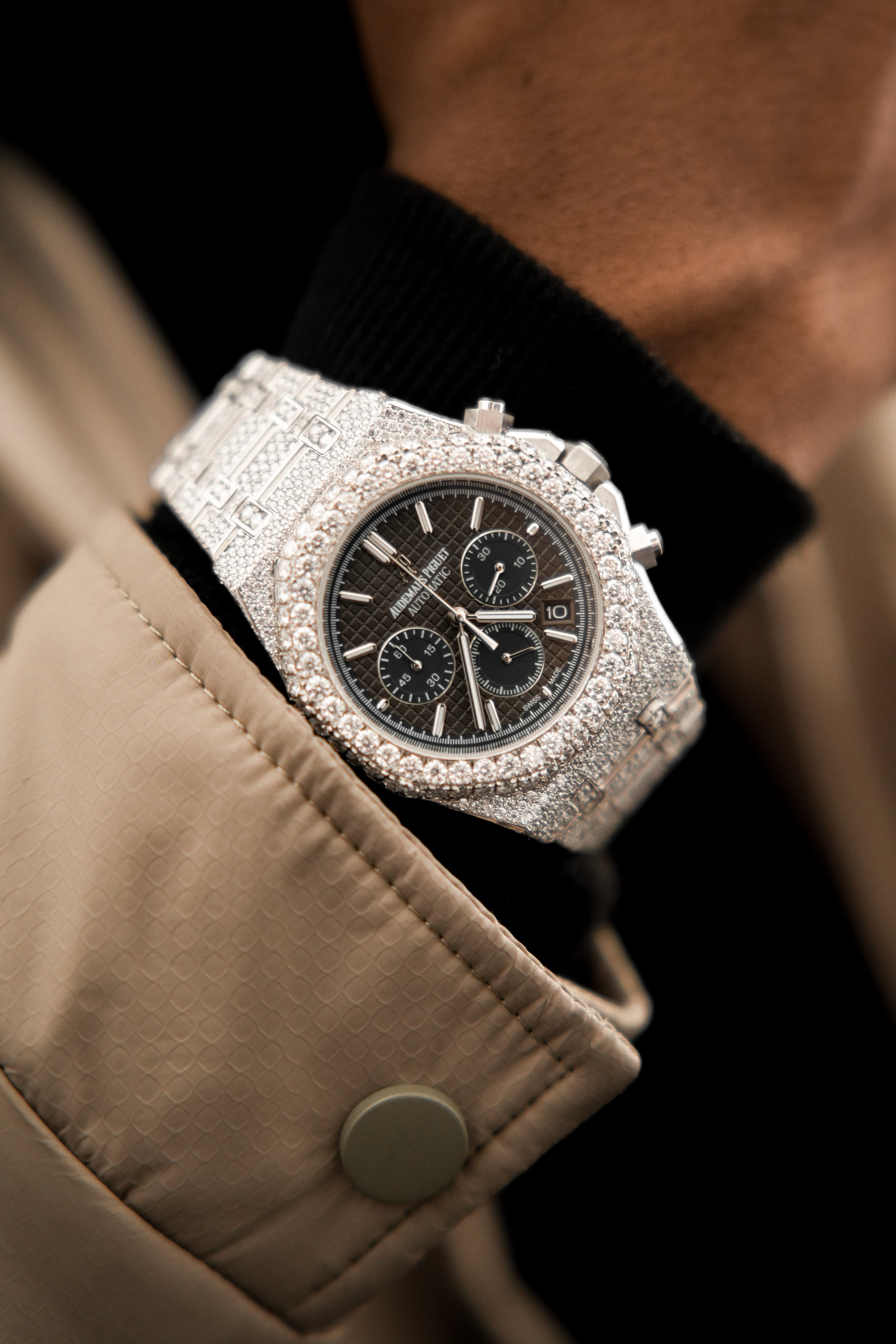 Luxury Moissanite Diamond Watch thumbnail 4