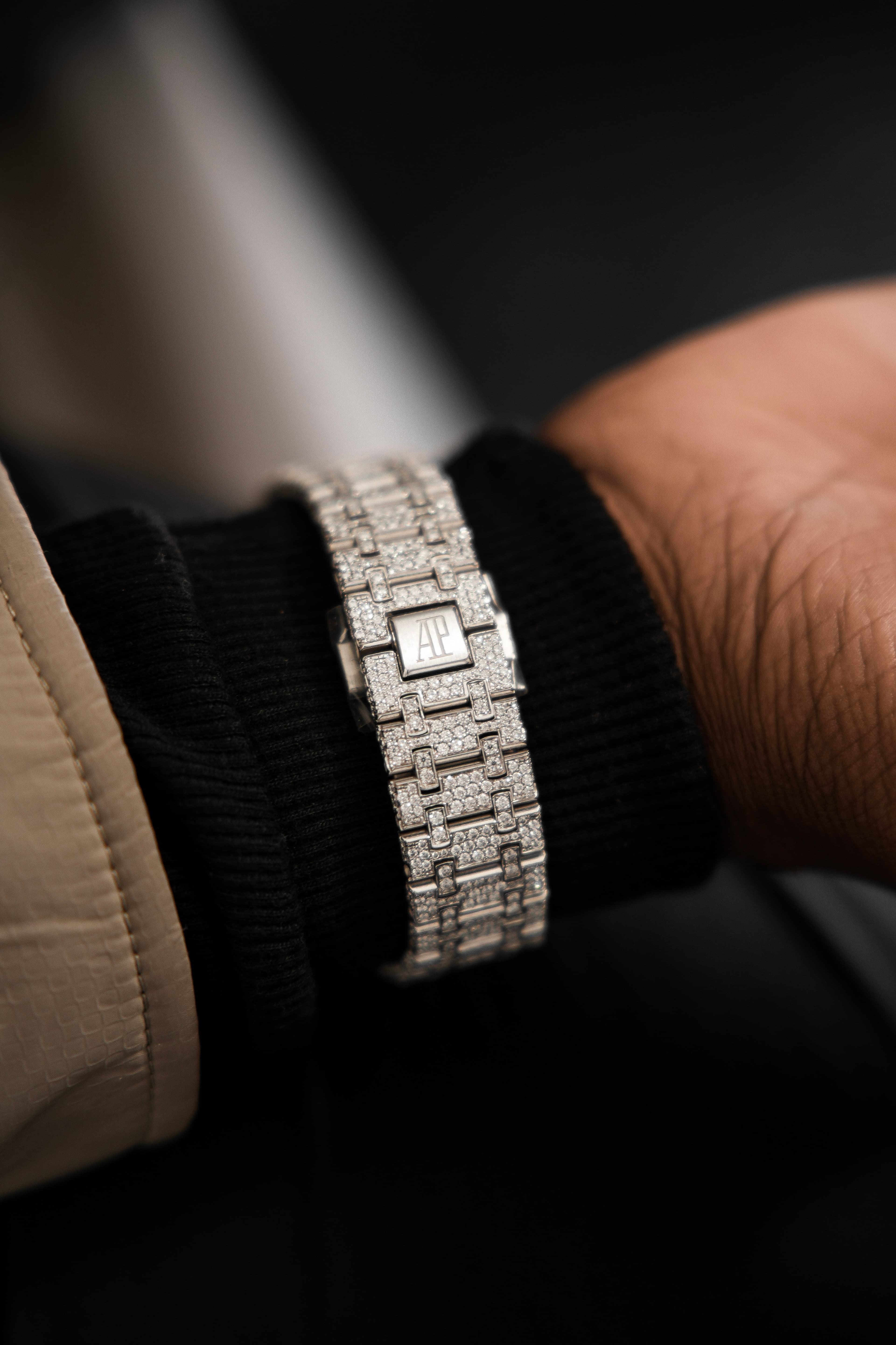 Luxury Moissanite Diamond Watch thumbnail 3