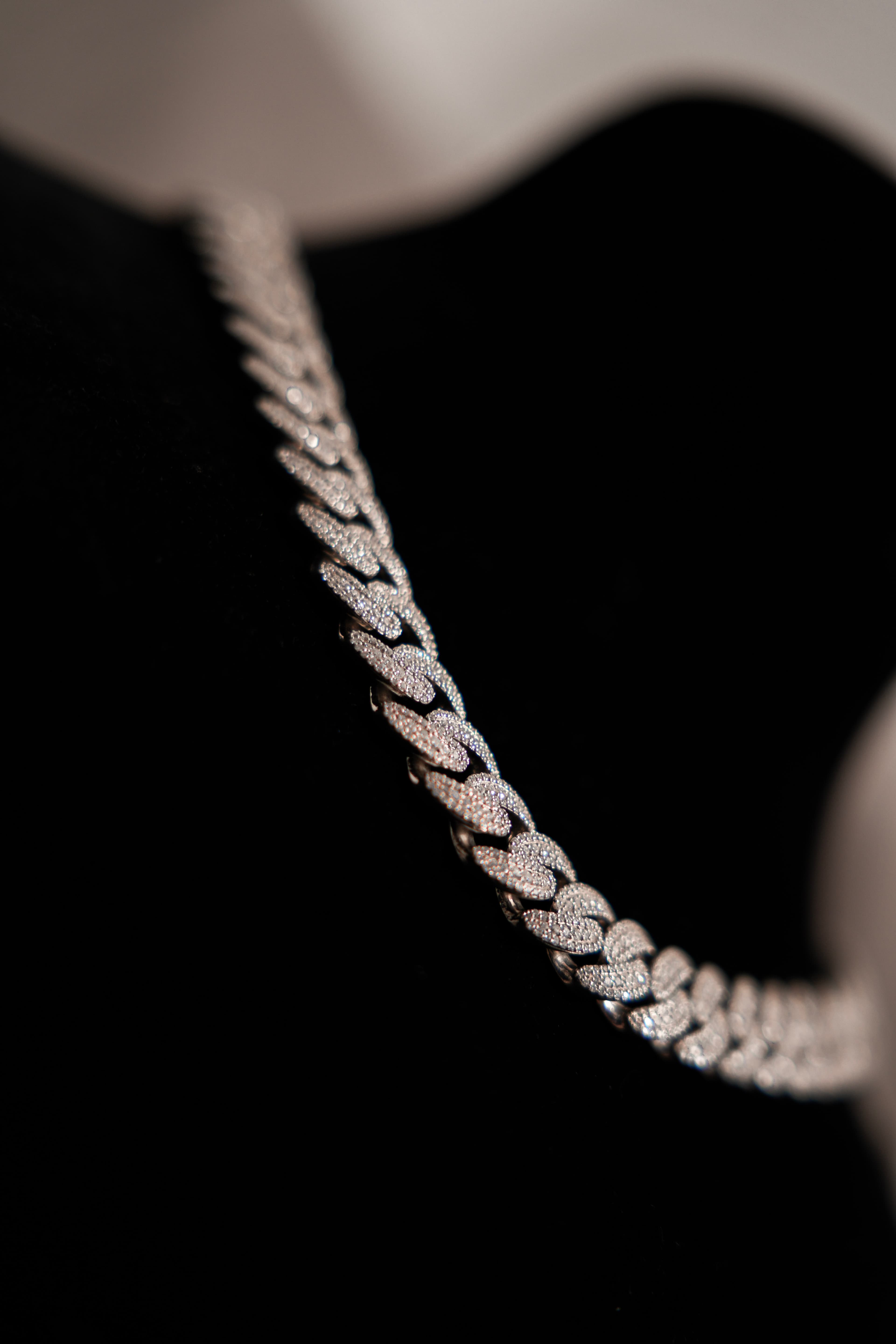 14mm 22inch Cuban Chain 925 Silver and D Vvs Moissanite Diamond thumbnail 5
