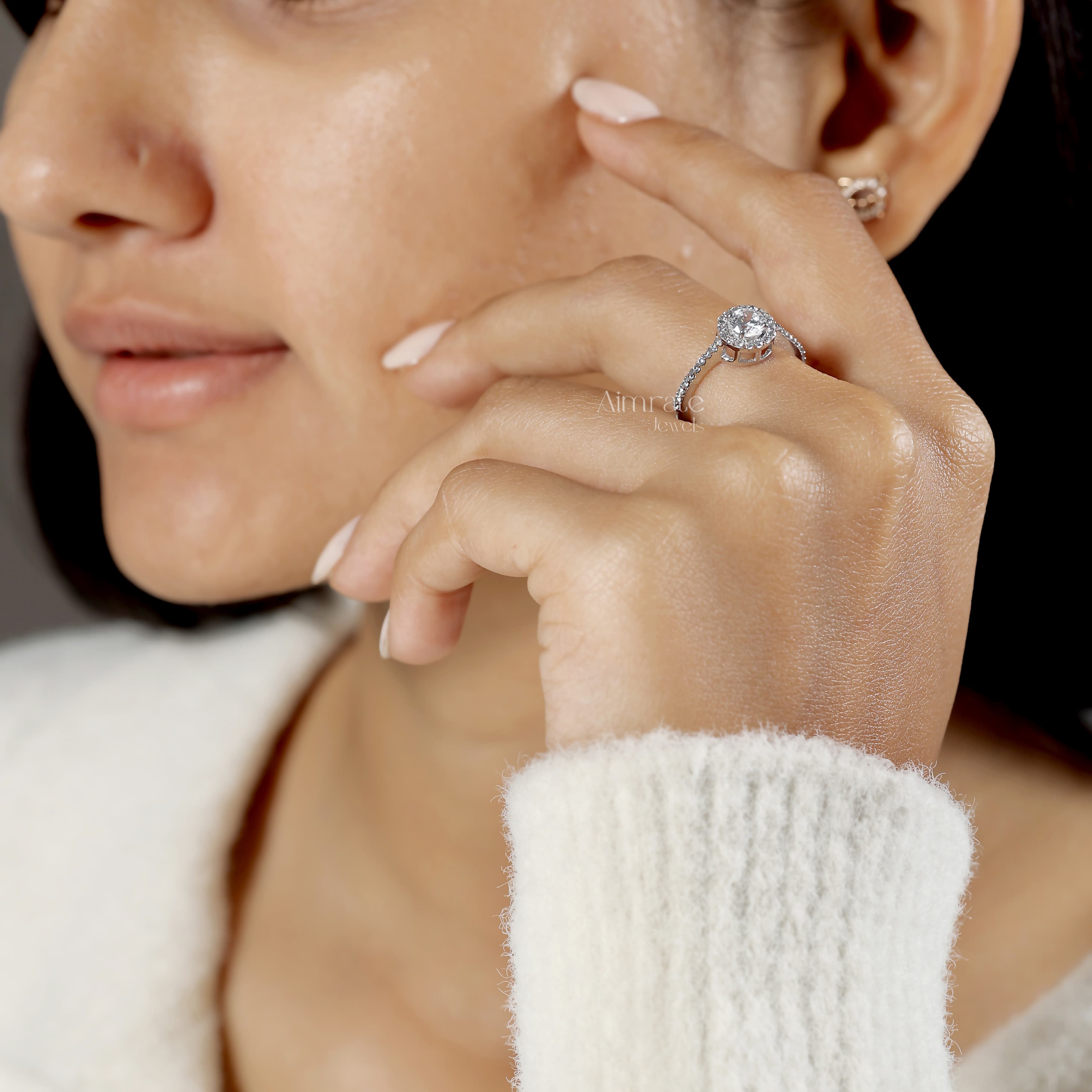 1ct Round Cut Lab-Grown Diamond 14kt Gold Ring thumbnail 4
