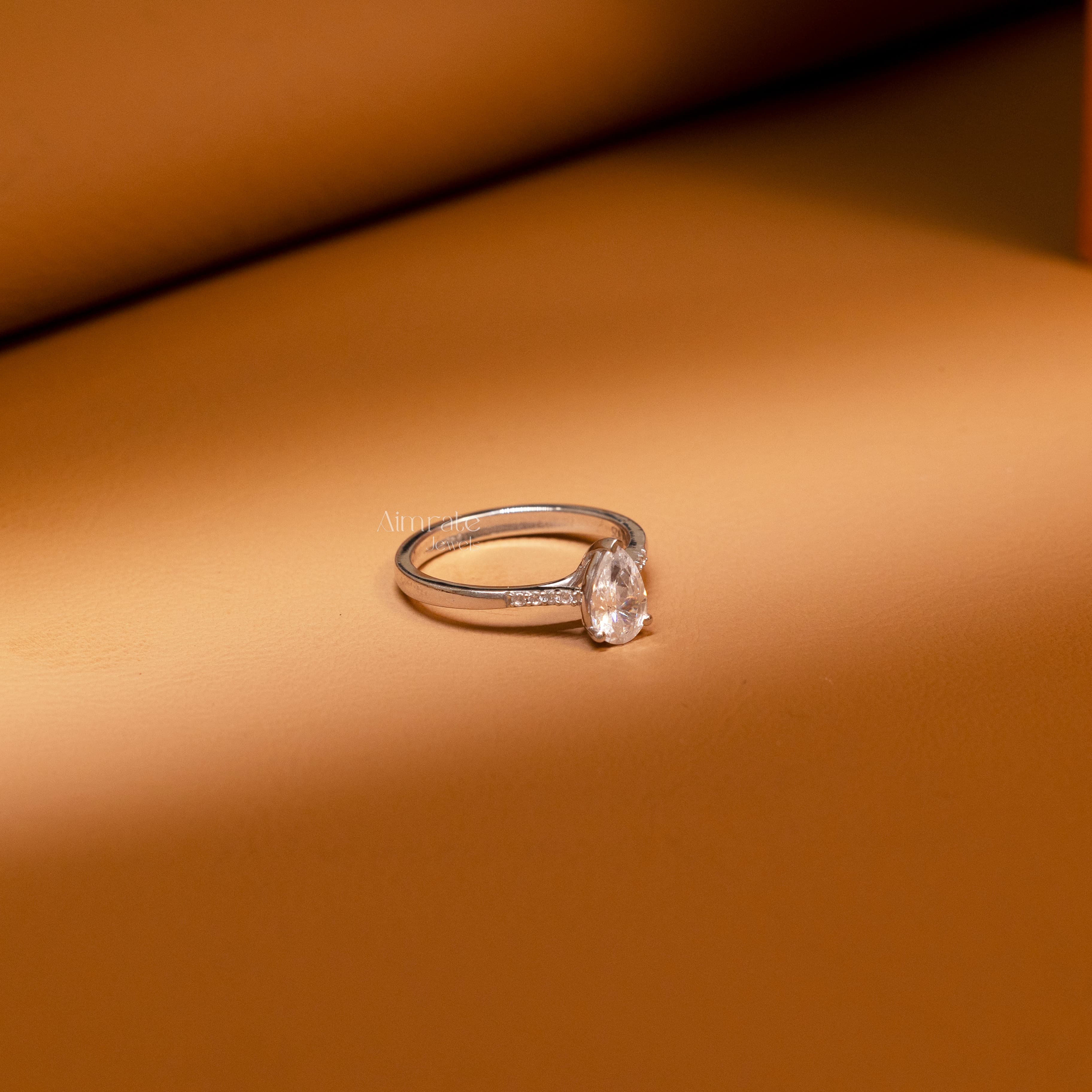 1ct Pear Cut Lab-Grown Diamond 14kt Gold Ring thumbnail 5