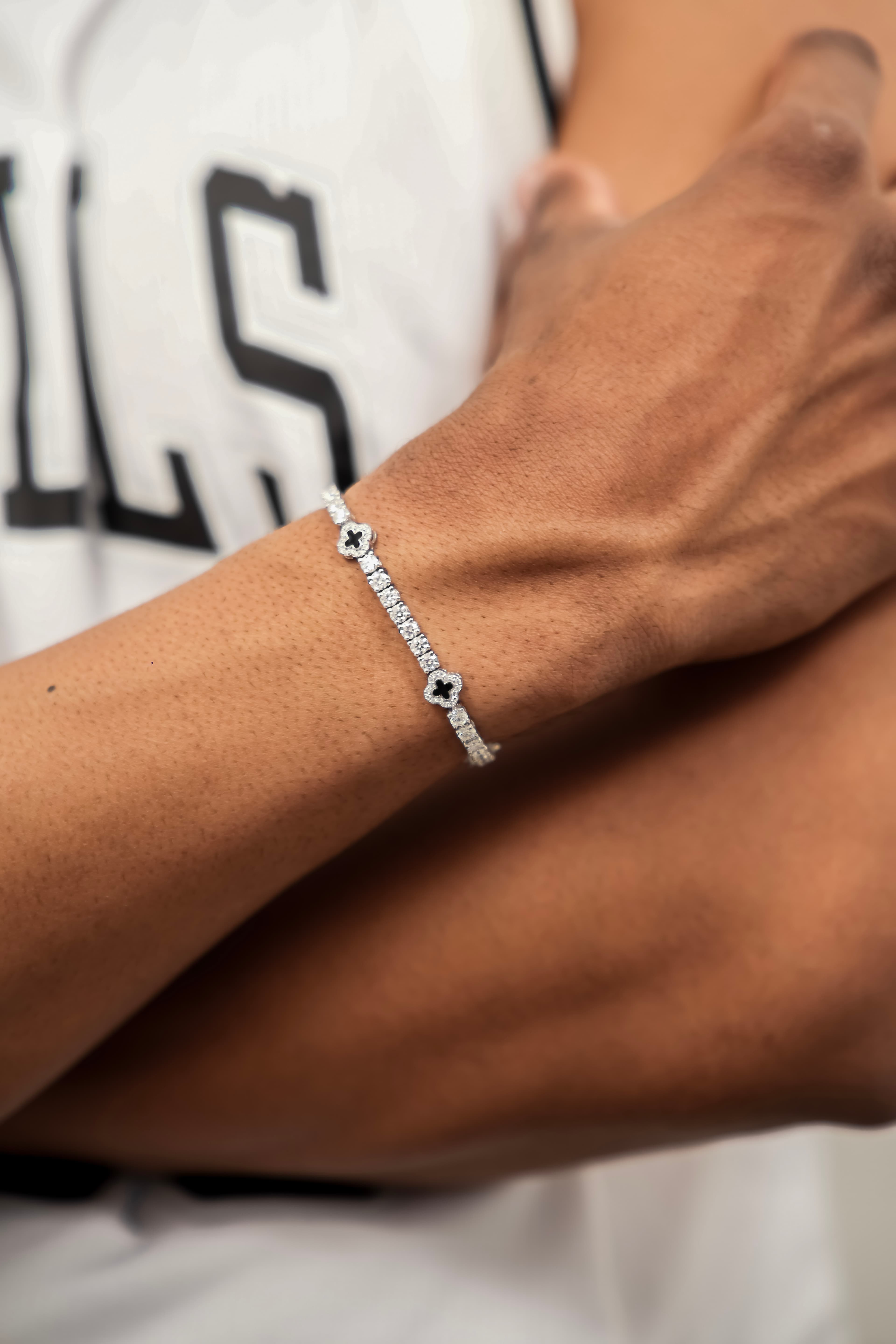 4mm Clover Tennis Bracelet with 925 Silver and Moissanite Diamonds