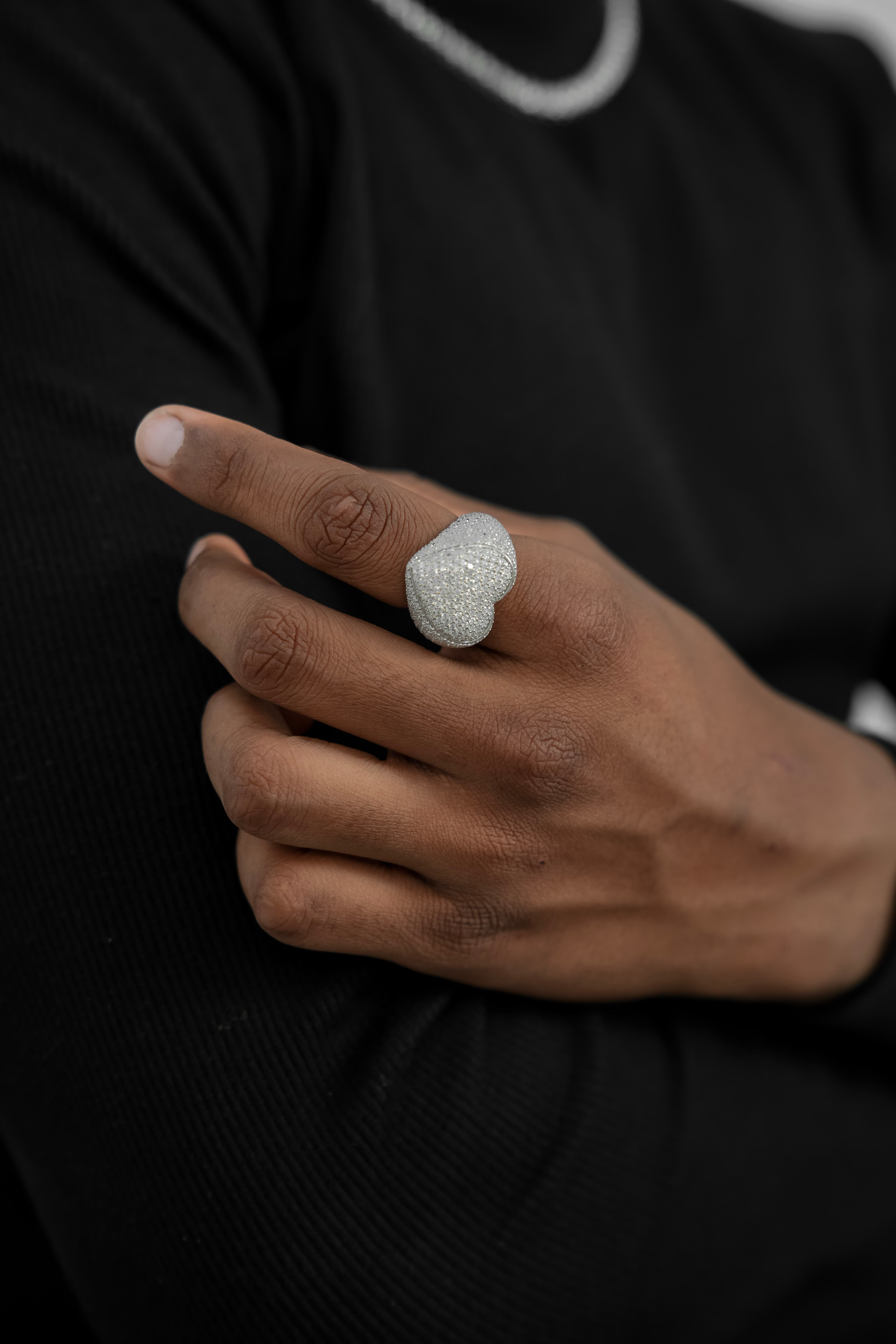 Heart signet ring in 925 silver with moissanite luxury statement jewellery for men's thumbnail 2