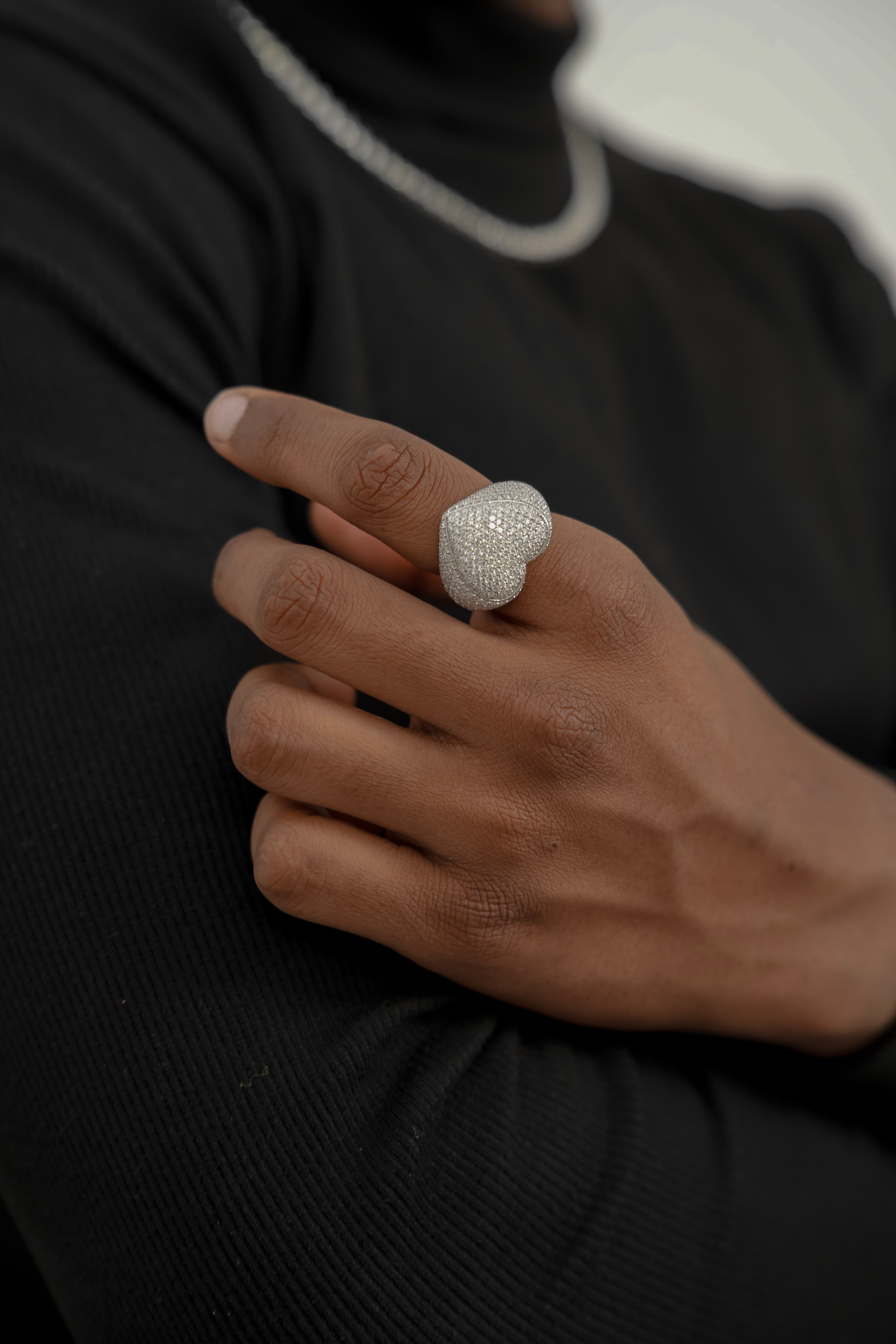 Heart signet ring in 925 silver with moissanite luxury statement jewellery for men's thumbnail 3