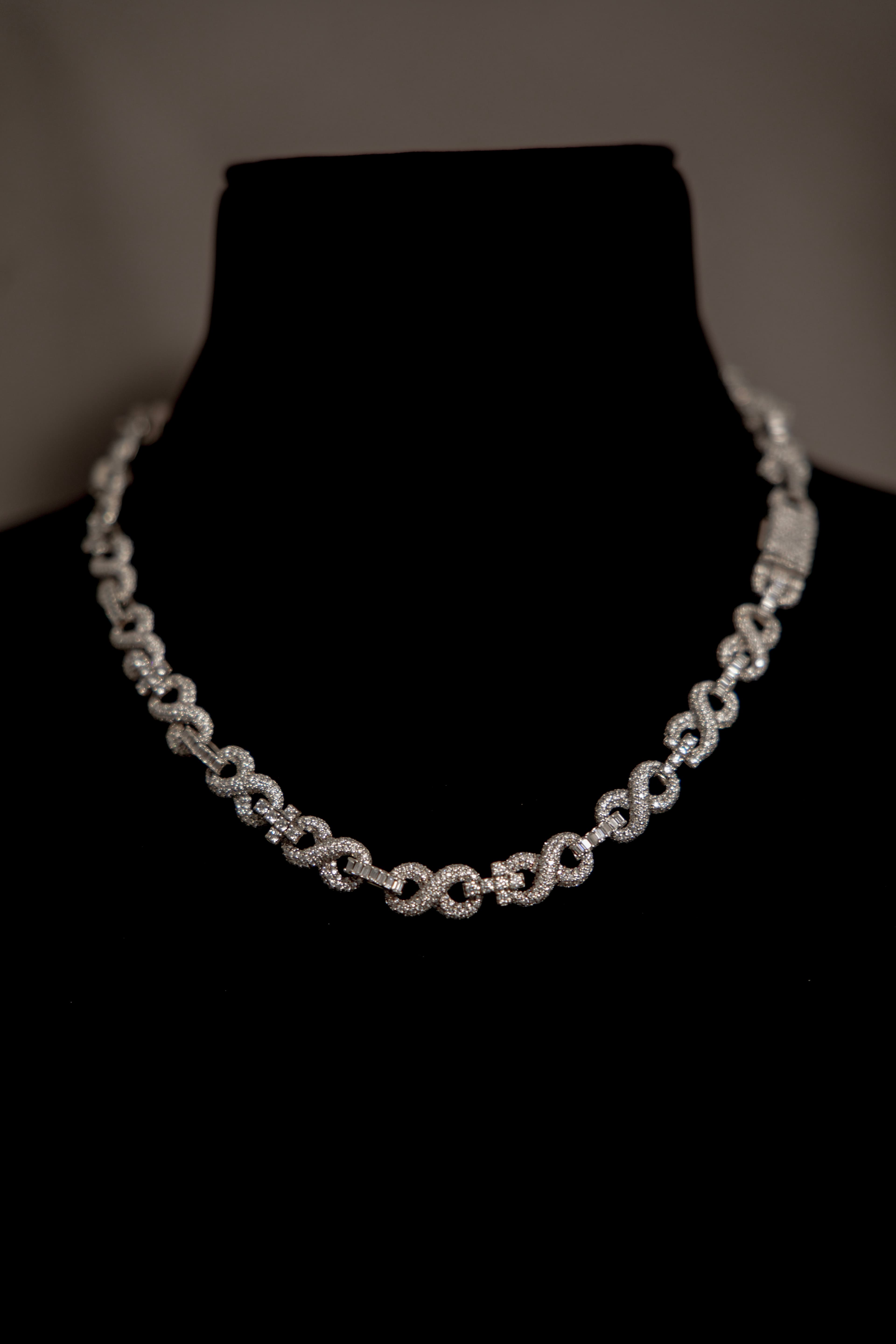 10mm Infinity Chain With 925 Silver and Moissanite Diamonds thumbnail 2